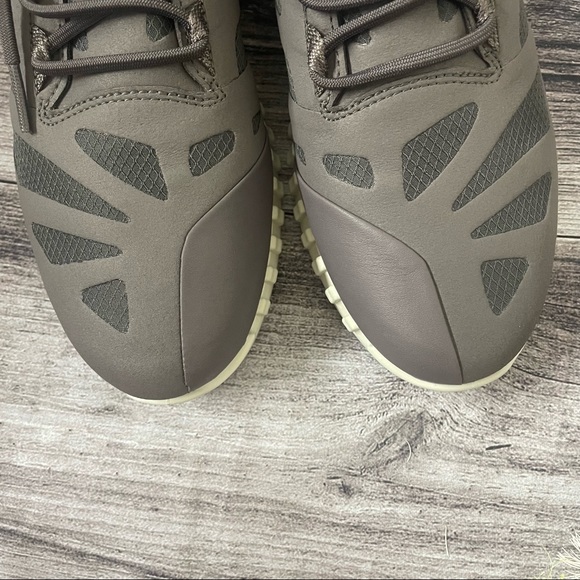 ECCO Women's Zipflex Lace-Up Sneakers - Picture 9 of 15